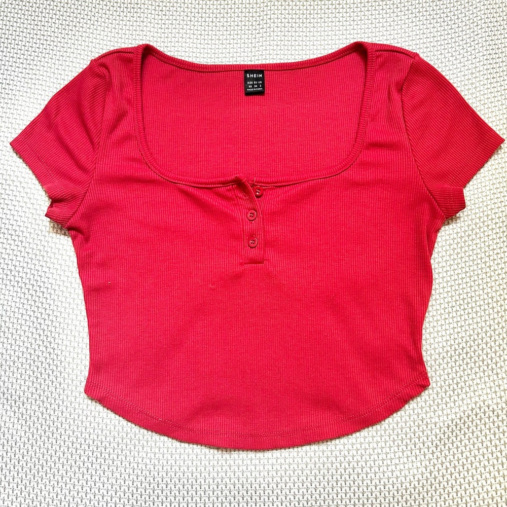 Pink/ Red Cropped T-shirt